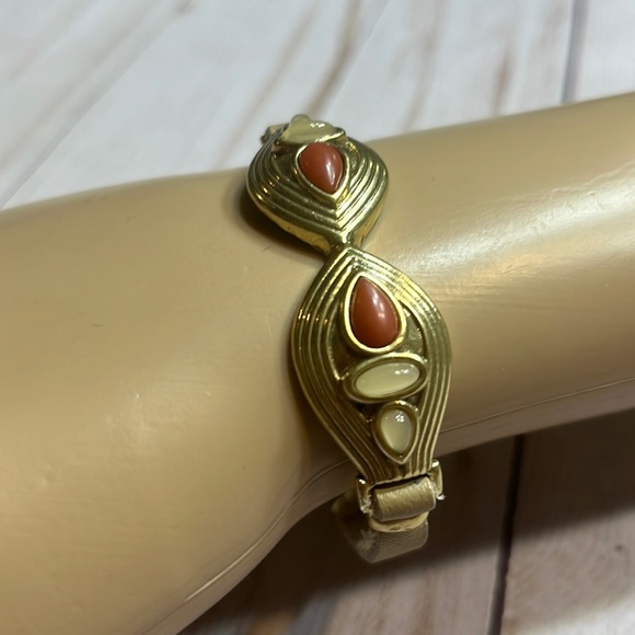 Lucky Brand Leather and Stone Bracelet with Gold toned clasp - Picture 4 of 6